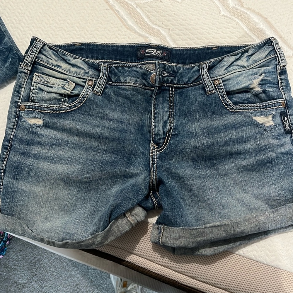 Sliver shorts